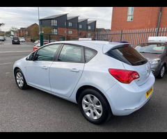 Vauxhall Astra 1.7 CDTi ecoFLEX Design Euro 5 (s/s) 5dr - 20