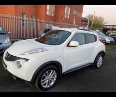 Nissan Juke 1.6 Acenta Premium Euro 5 (s/s) 5dr