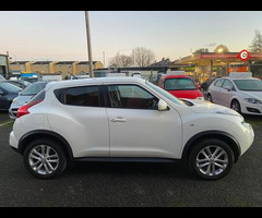 Nissan Juke 1.6 Acenta Premium Euro 5 (s/s) 5dr - 23