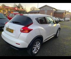 Nissan Juke 1.6 Acenta Premium Euro 5 (s/s) 5dr - 25