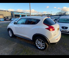 Nissan Juke 1.6 Acenta Premium Euro 5 (s/s) 5dr - 29