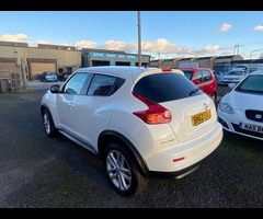 Nissan Juke 1.6 Acenta Premium Euro 5 (s/s) 5dr - 31