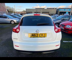 Nissan Juke 1.6 Acenta Premium Euro 5 (s/s) 5dr - 34