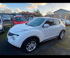 Nissan Juke 1.6 Acenta Premium Euro 5 (s/s) 5dr - 36