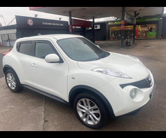 Nissan Juke 1.6 DIG-T Tekna Euro 5 5dr - 4