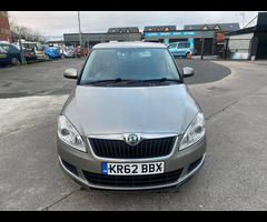 SKODA Fabia 1.6 TDI SE Euro 5 5dr - 35