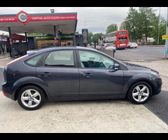 Ford Focus 1.6 Zetec 5dr - 5