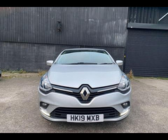 Renault Clio 0.9 TCe Iconic Euro 6 (s/s) 5dr - 8