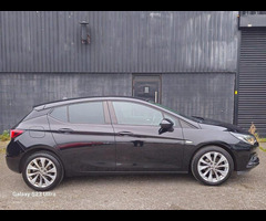 Vauxhall Astra 1.4i Tech Line Nav Euro 6 5dr - 7