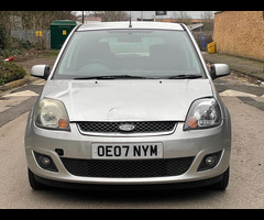 Ford Fiesta 1.4 Zetec Climate 3dr - 4