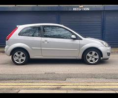 Ford Fiesta 1.4 Zetec Climate 3dr - 7