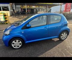 Toyota Aygo 1.0 VVT-i Blue Hatchback 5dr Petrol Manual Euro 5 (67 ps) - 2