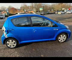 Toyota Aygo 1.0 VVT-i Blue Hatchback 5dr Petrol Manual Euro 5 (67 ps) - 5