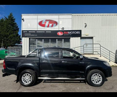 Toyota Hi-lux 3.0 D-4D Invincible Pickup Double Cab 4dr Diesel Manual 4WD Euro 5 (171 ps) - 3