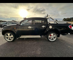 Mitsubishi L200 2.5 DI-D Animal Pickup 4dr Diesel Automatic 4WD (LWB) (253 g/km, 175 bhp) - 8