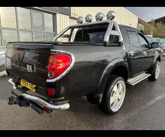 Mitsubishi L200 2.5 DI-D Animal Pickup 4dr Diesel Automatic 4WD (LWB) (253 g/km, 175 bhp) - 11