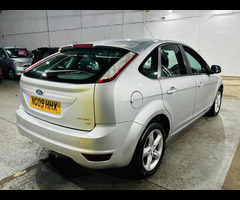 Ford Focus 1.6 Zetec 5dr - 5