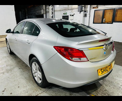 Vauxhall Insignia 2.0 CDTi Exclusiv Auto Euro 5 5dr - 7