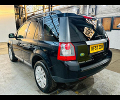 Land Rover Freelander 2 2.2 TD4 HSE Auto 4WD Euro 4 5dr - 7