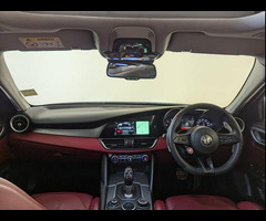 Alfa Romeo Giulia 2.2 TD Speciale Auto Euro 6 (s/s) 4dr - 3