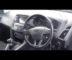 Ford Focus 1.0 T EcoBoost Zetec 5dr - 27