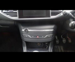 Peugeot 308 1.6 BlueHDi Allure 5dr - 25