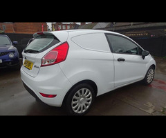 Ford Fiesta VAN 1.5 TDCi - 10