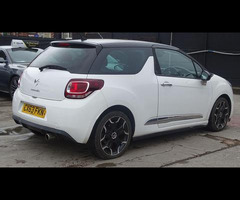 Citroen DS3 1.6 e-HDi Airdream DStyle Plus 3dr - 12