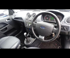 Ford Fiesta 1.4 Ghia 5dr - 23