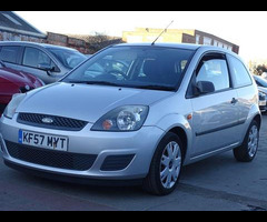 Ford Fiesta 1.3 Style Climate 3dr - 6