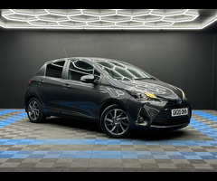 Toyota Yaris 1.5 VVT-h Y20 Bi-tone E-CVT Euro 6 (s/s) 5dr