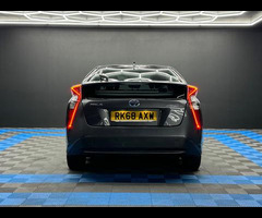 Toyota Prius 1.8 VVT-h Business Edition CVT Euro 6 (s/s) 5dr - 5