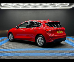 Ford Focus 1.0T EcoBoost Titanium Euro 6 (s/s) 5dr - 4