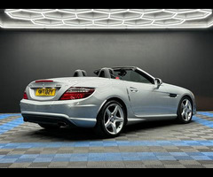 Mercedes-Benz SLK 1.8 SLK200 BlueEfficiency AMG Sport G-Tronic+ Euro 5 (s/s) 2dr - 6