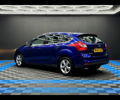 Ford Focus 1.6 TDCi Zetec Euro 5 (s/s) 5dr - 4