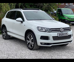 Volkswagen Touareg 3.0 TDI V6 BlueMotion Tech R-Line Tiptronic 4WD Euro 5 (s/s) 5dr - 6