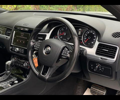 Volkswagen Touareg 3.0 TDI V6 BlueMotion Tech R-Line Tiptronic 4WD Euro 5 (s/s) 5dr - 15