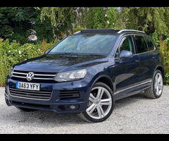 Volkswagen Touareg 3.0 TDI V6 BlueMotion Tech R-Line Tiptronic 4WD Euro 5 (s/s) 5dr - 2