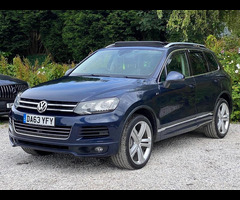 Volkswagen Touareg 3.0 TDI V6 BlueMotion Tech R-Line Tiptronic 4WD Euro 5 (s/s) 5dr - 7