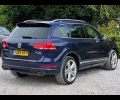 Volkswagen Touareg 3.0 TDI V6 BlueMotion Tech R-Line Tiptronic 4WD Euro 5 (s/s) 5dr - 12