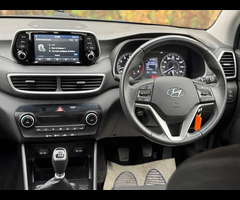 Hyundai Tucson 1.6 GDi S Connect Euro 6 (s/s) 5dr - 17