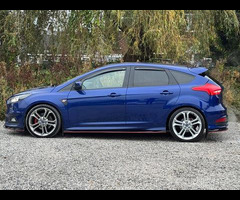 Ford Focus 2.0T EcoBoost ST-2 Euro 6 (s/s) 5dr - 9