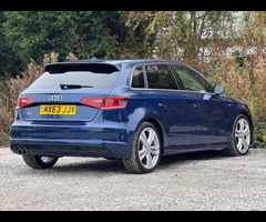 Audi A3 2.0 TDI S line Sportback S Tronic Euro 5 (s/s) 5dr - 9