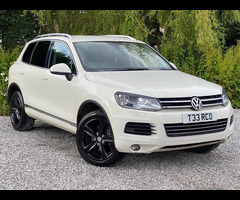 Volkswagen Touareg 3.0 TDI V6 BlueMotion Tech SE Tiptronic 4WD Euro 5 (s/s) 5dr