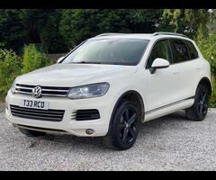 Volkswagen Touareg 3.0 TDI V6 BlueMotion Tech SE Tiptronic 4WD Euro 5 (s/s) 5dr - 7