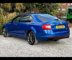 SKODA Octavia 2.0 TDI vRS Euro 5 (s/s) 5dr - 10