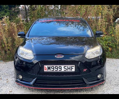 Ford Focus 2.0T EcoBoost ST-3 Euro 5 (s/s) 5dr - 39