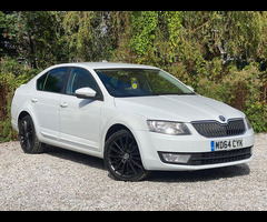 SKODA Octavia 1.6 TDI Black Edition Euro 5 (s/s) 5dr