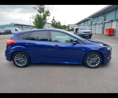 Ford Focus 1.0T EcoBoost ST-Line Euro 6 (s/s) 5dr - 9