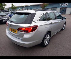 Vauxhall Astra 1.6 CDTi ecoFLEX Design Sports Tourer Euro 6 (s/s) 5dr - 9